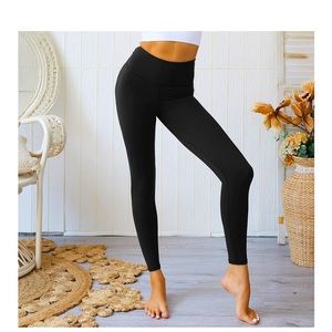Astoria Activewear Luxe Black Scrunch Leggings
